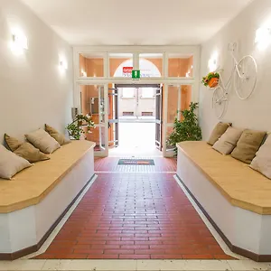 Student's Estense Ferrara